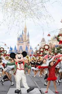 دانلود فيلم Disney Parks Magical Christmas Day Parade 2025 | رژه جادویی روز کریسمس پارکهای دیزنی دانلود فيلم Disney Parks Magical Christmas Day Parade 2025 | رژه جادویی روز کریسمس پارکهای دیزنی