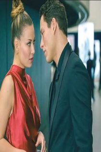 دانلود فيلم Un/Dressed 2024 | لباس پوشیده نشده